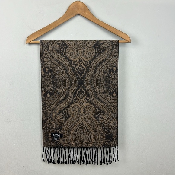 Enrico Milano NWOT 100% Silk Winter Paisley Scarf with Fringe - Picture 4 of 6
